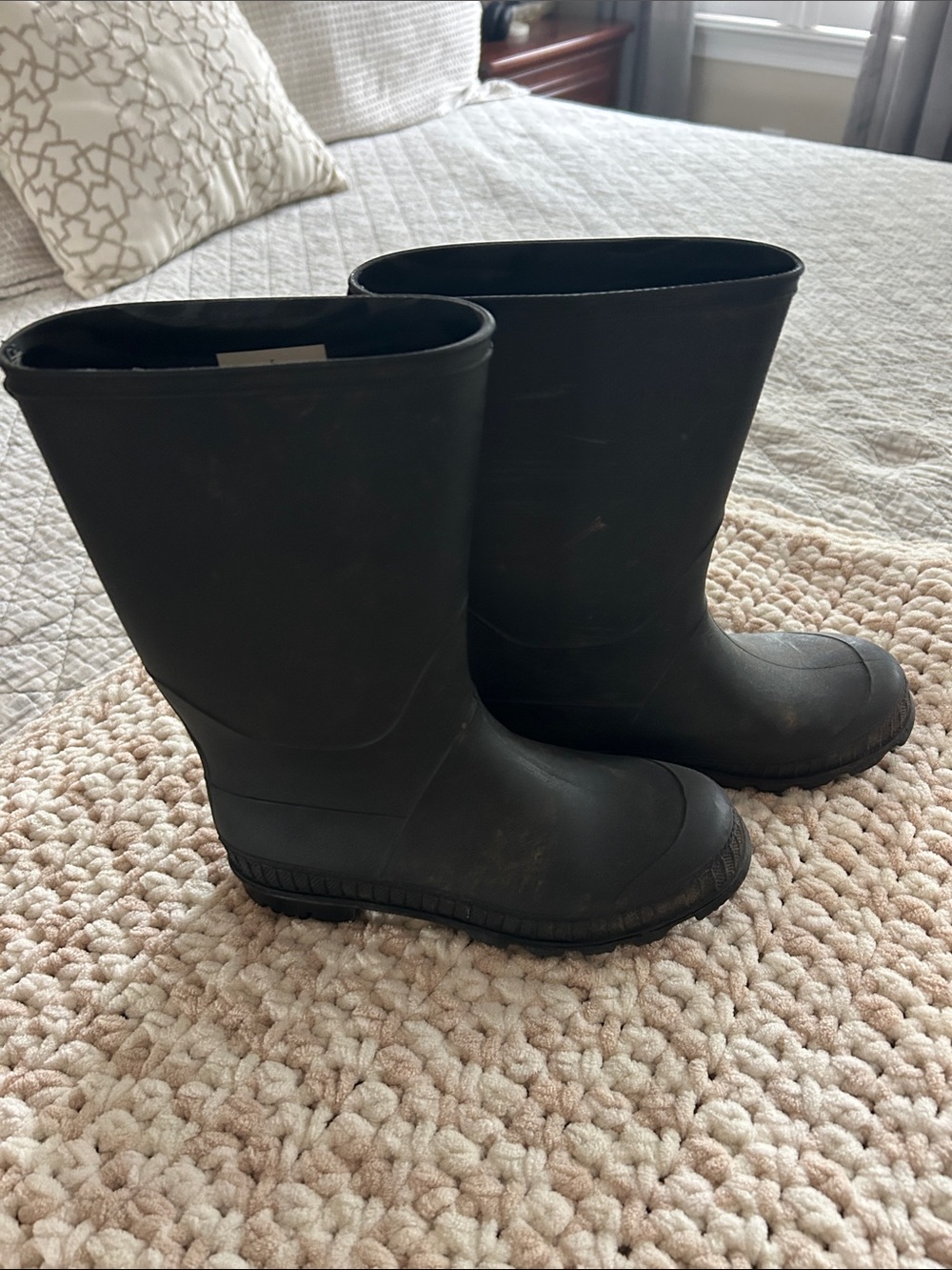 Kids Black Rain Boots - max and Jake size 5